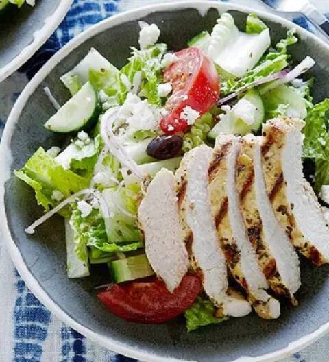 Greek Salad with Chicken