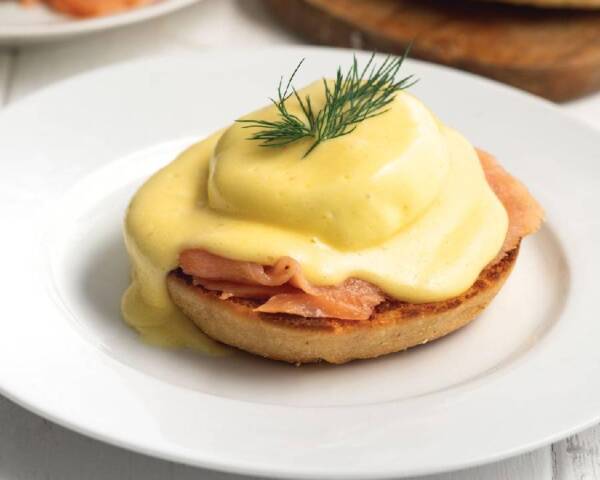 Lox Benny (Eggs Benedict)