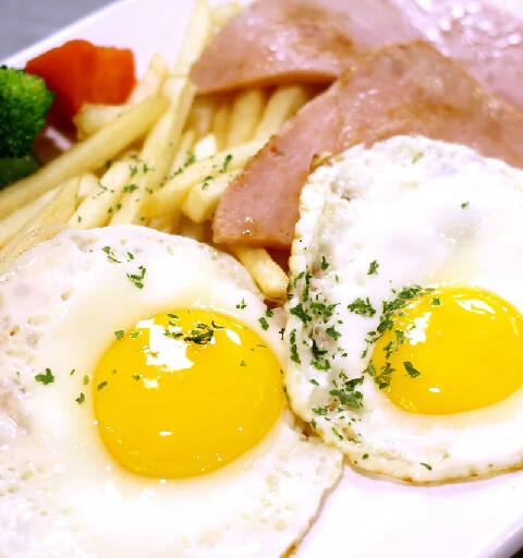 Two Eggs with Ham